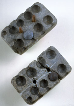 /artifacts/views/bullet_mold.jpg