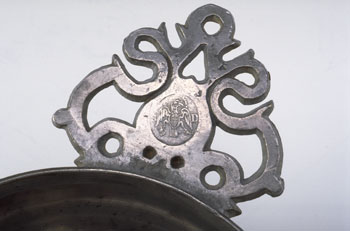 /artifacts/views/porringers_pewter.jpg